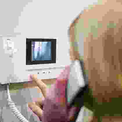 image-caption-10-7